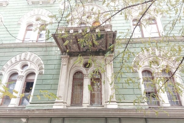 В результате вчерашнего обстрела Одессы получили повреждения более 20 объектов культурного наследия: перечень